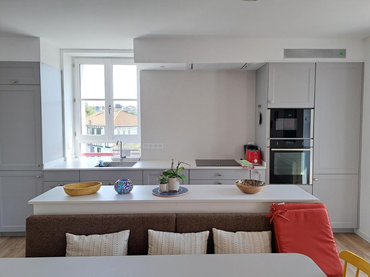 Superbe Appartement T3 Au Centre Plage .Parking Hendaye Esterno foto