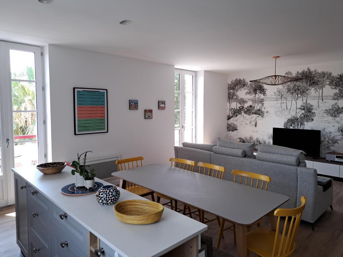 Superbe Appartement T3 Au Centre Plage .Parking Hendaye Esterno foto