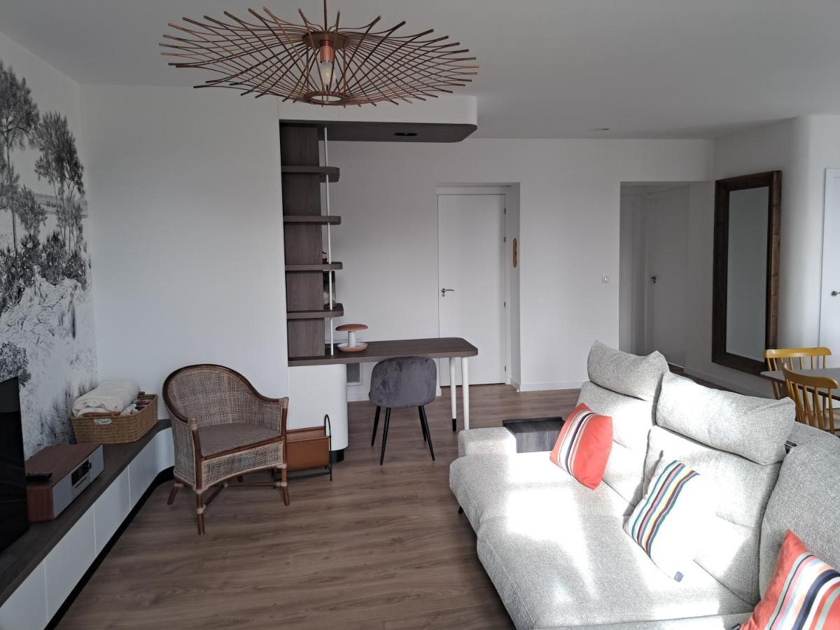 Superbe Appartement T3 Au Centre Plage .Parking Hendaye Esterno foto